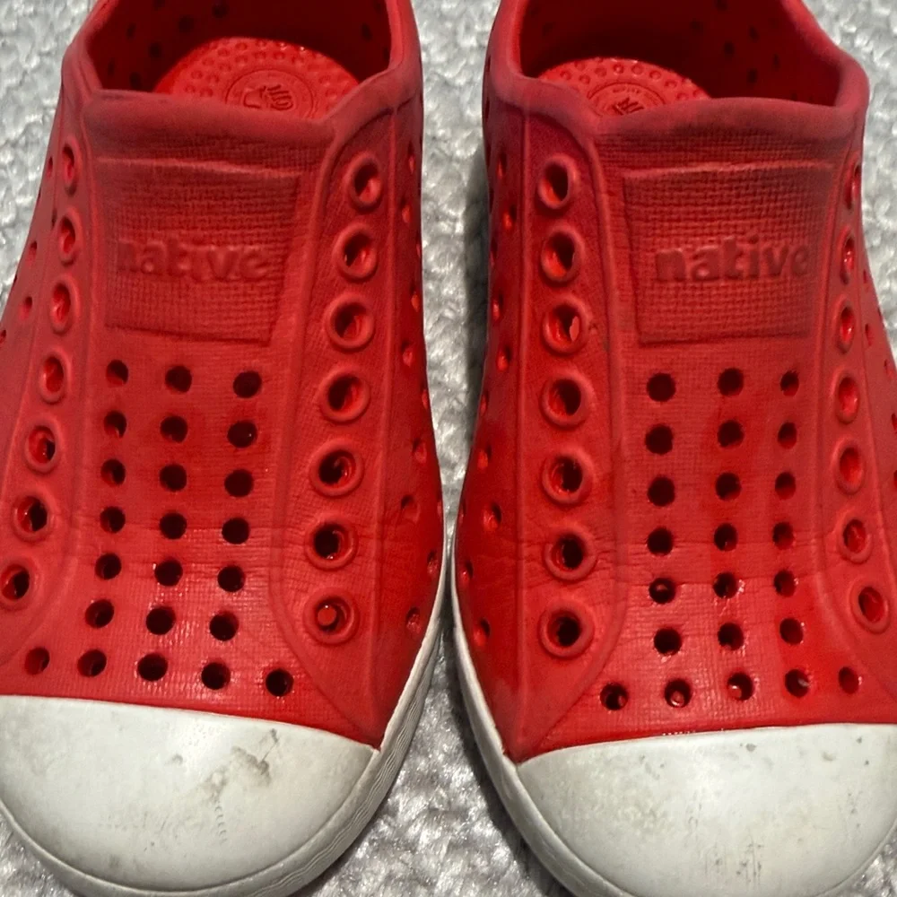 Native Kids Slip-On Water Shoes  Jefferson child